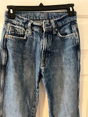 Arizona Jean Company Straight Leg Medium Wash Jeans